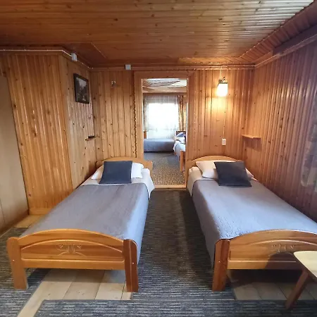 Apartmán Brzoskwiniowy Dom Banska Nizna Exteriér fotografie